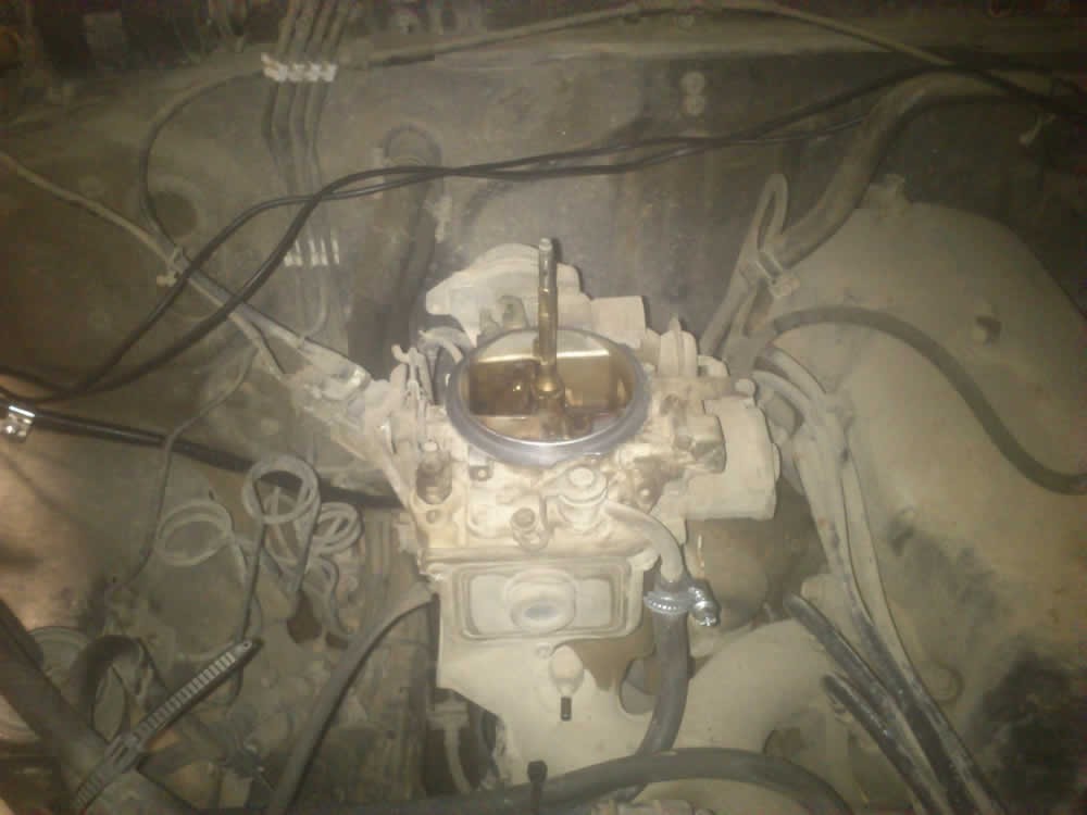 igraeriokinisi-Nissan-king-cab2 (4)